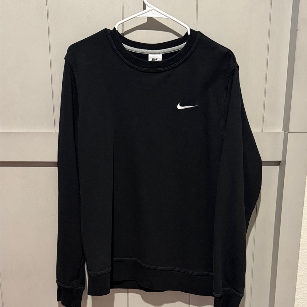 Nike Men's Crewneck Sweater in Black